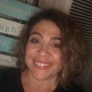 Meet your Posher, Gina